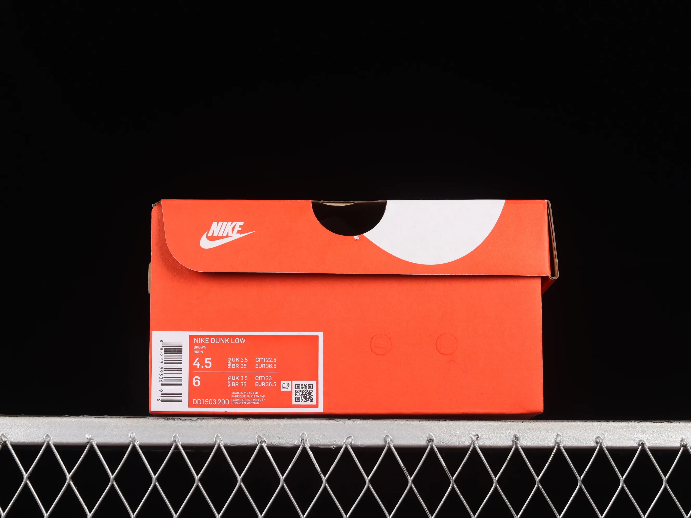 All Categories Nk SB Dunk Series Nk SB Dunk Low Low-top Sneakers N Version Nk Dunk Low Pro SB "Dark Driftwood" SB Smashing Backboard Fashion Casual Sneakers DD1503-200